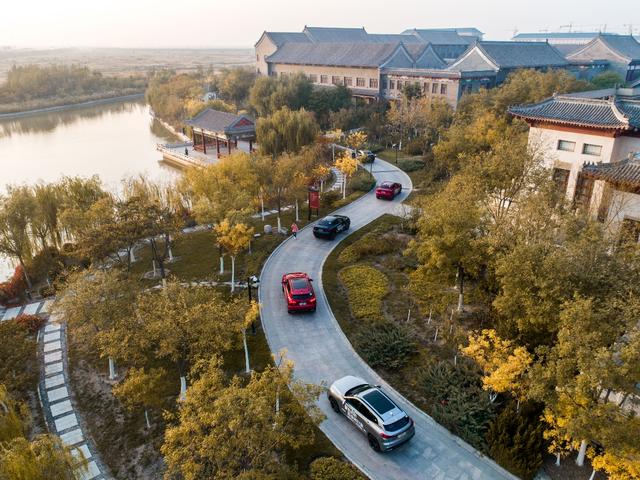 智在向前 担当WEY来 VV7家族天津飞行上市