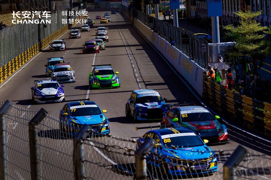 长安汽车蓝鲸车队问鼎CTCC 2021赛季年度车手冠军