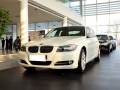 320i