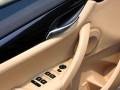 xDrive25i