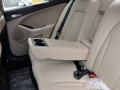 2.0L GL AT