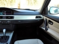 320i