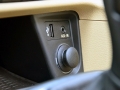xDrive20i