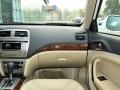 2.0L AT