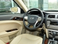 2.0L AT