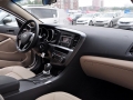 2.0L GL AT