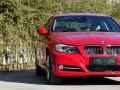 320i