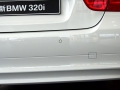 320i