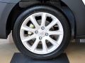 Cross 1.6L MT