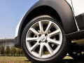 Cross 1.6L AT