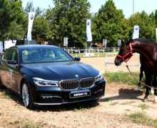 ȫBMW 7ϵ˶չĬں