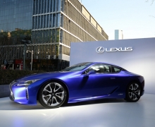 Ƿ • º LEXUS׿˹ЯĻӢ˼ʢ