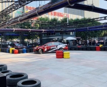 ʹ졪ѩֱͨNASCAR 2019սʯׯվ𱬿ս