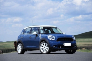 MINI COUNTRYMANô